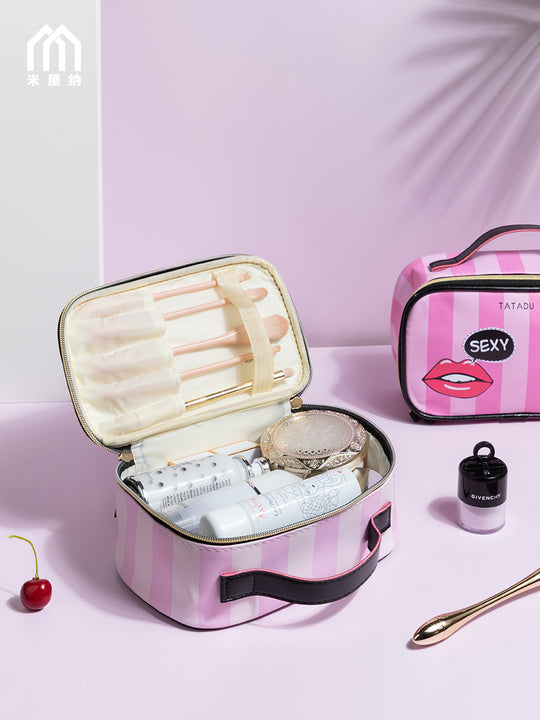 Female Heart Cosmetic Bag Female Portable Storage Bag